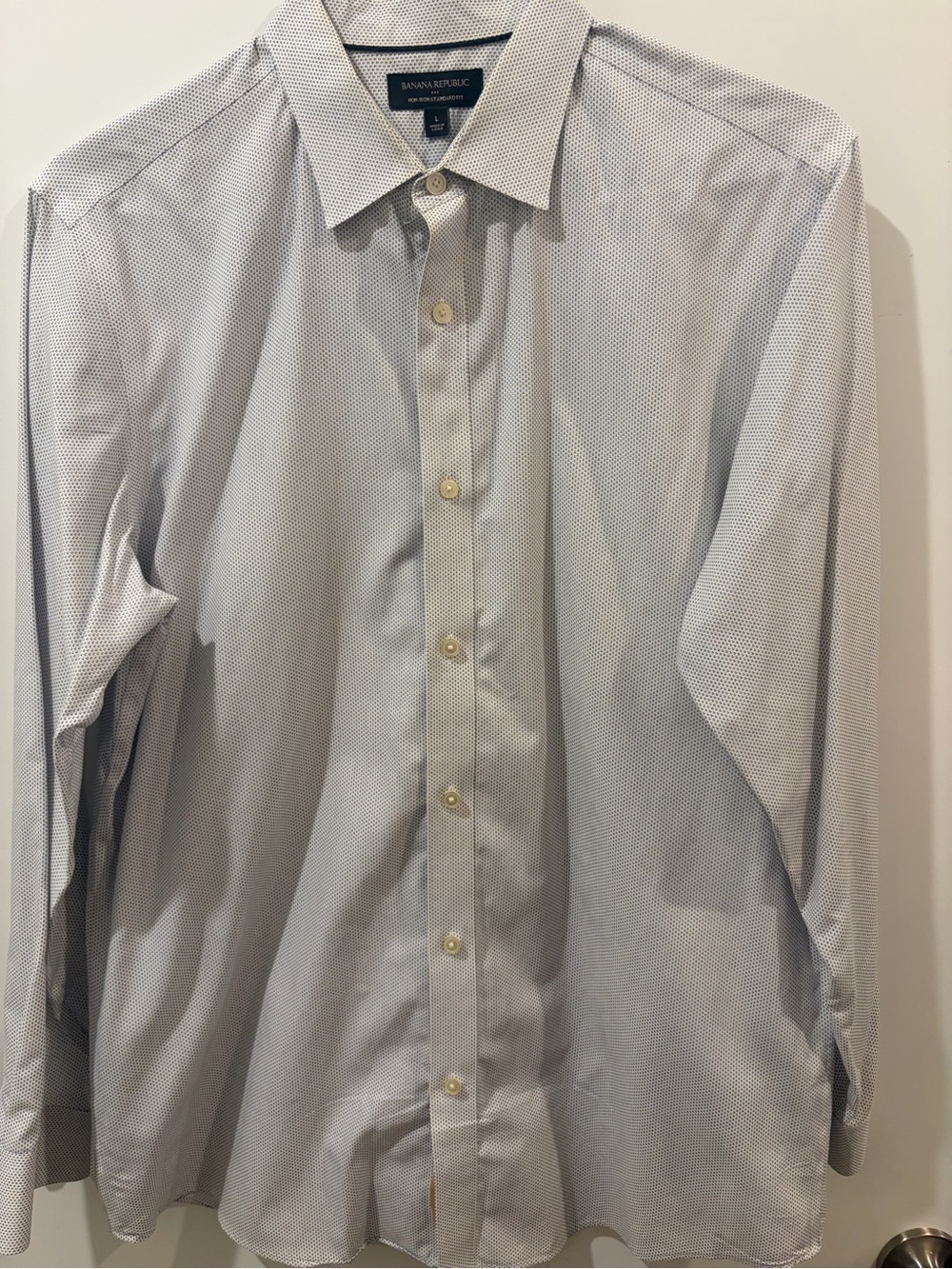 Banana Republic White and Navy Microdot Men's Dress Shirt